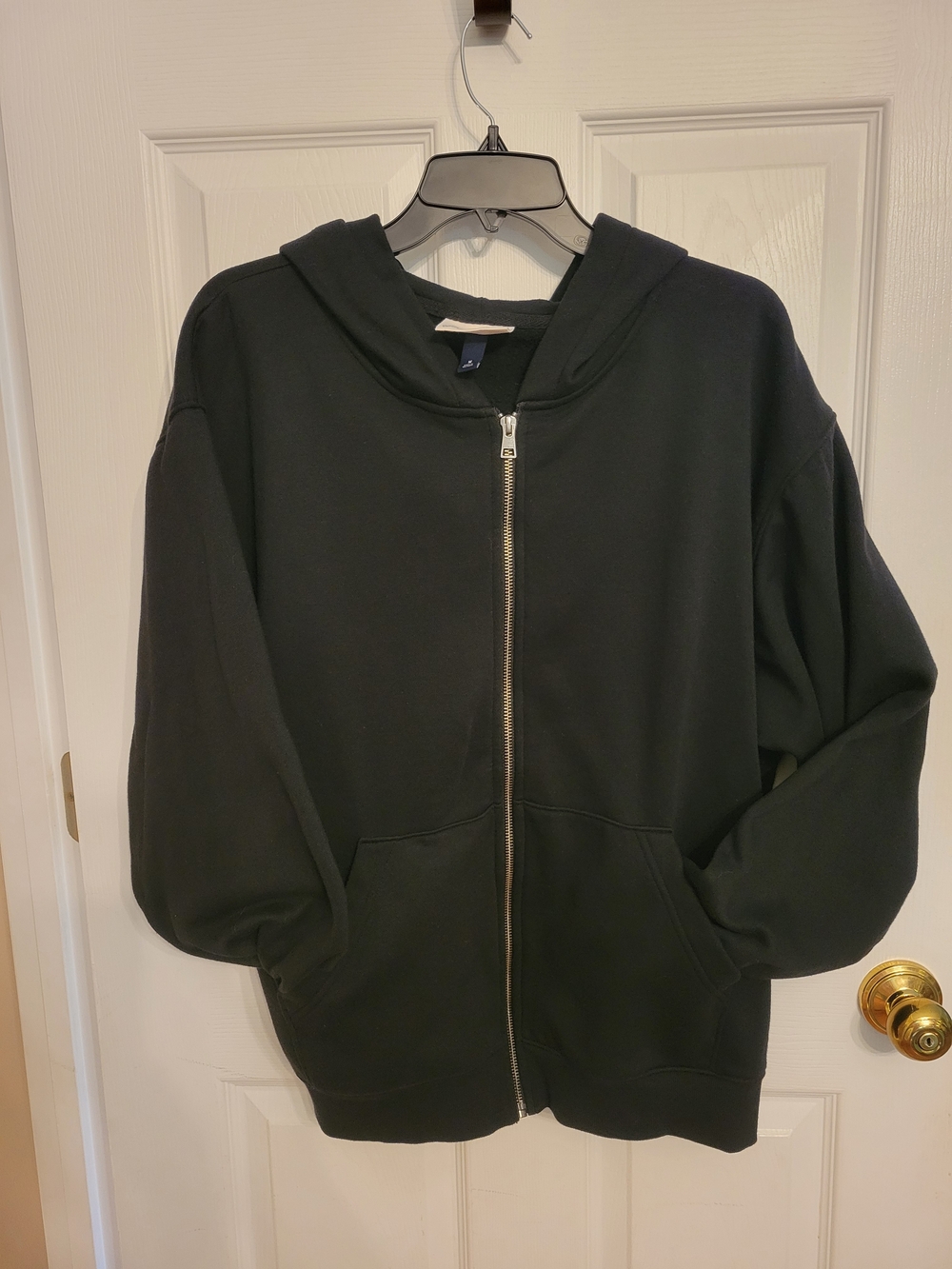 Universal Thread Black Full-Zip Hoodie with Hood and Front Pockets